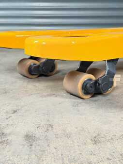 Lavtløftende truck 2016  Jungheinrich ERE 120 ERE 120 - Service Neu - Batterie 82% - Nur 4.046 Std. (7)