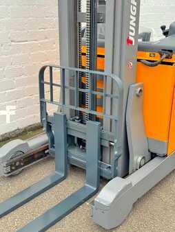 Reach Truck - Jungheinrich ETV 214 (6)