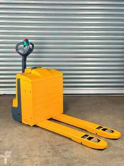 Niederhubwagen 2017  Jungheinrich EJE 220 Service Neu - Batterie 80% - Nur 4.513 Std. - 2t (5)