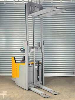 Wózek wysokiego podnoszenia 2017  Jungheinrich ERC 212 Service Neu - Batterie 80% - 2,5m Hub (4)