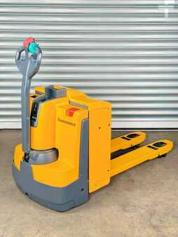 Niederhubwagen 2013  Jungheinrich EJE 220 Service Neu - Batterie 82% - 2t (3)