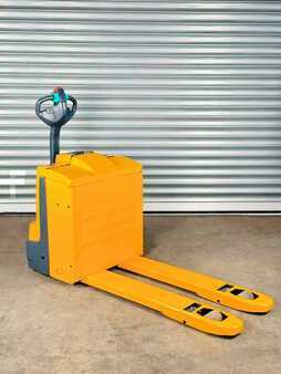 Niederhubwagen 2017  Jungheinrich EJE 220 Service Neu - Batterie 80% - 2t - Nur 2.789 Std. (5)