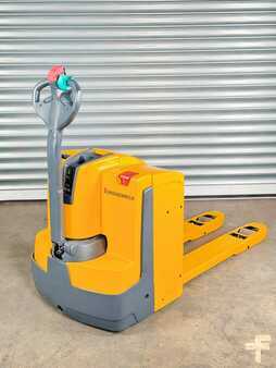 Niederhubwagen 2017  Jungheinrich EJE 220 Service Neu - Batterie 80% - 2t - Nur 2.789 Std. (6)