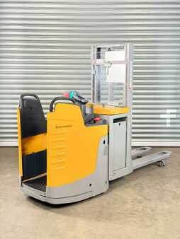 Wózek wysokiego podnoszenia 2016  Jungheinrich ERD 220 Service Neu - Batterie 82% - Nur 3.254 Std. - 2,5m Hub (5)