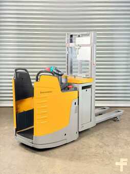 Wózek wysokiego podnoszenia 2017  Jungheinrich ERD 220 Service Neu - Batterie 80% - Nur 4.462 Std. - 2,56m Hub (4)