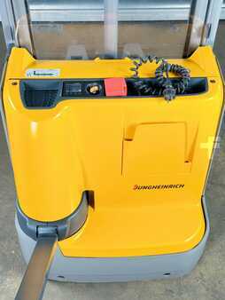 Hochhubwagen 2016  Jungheinrich EJC 110 Service Neu - Batterie 83% - 2,5m Hub - 1t (6)