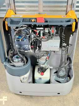 Hochhubwagen 2016  Jungheinrich EJC 110 Service Neu - Batterie 83% - 2,5m Hub - 1t (7)