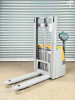 Hochhubwagen 2016  Jungheinrich EJC 110 Service Neu - Batterie 81% - 2,5m Hub - 1t (1)