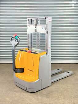 Hochhubwagen 2016  Jungheinrich EJC 110 Service Neu - Batterie 81% - 2,5m Hub - 1t (5)