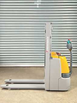 Hochhubwagen 2017  Jungheinrich EJC 110 Service Neu - Batterie 81% - 2,5m Hub - 1t (5)