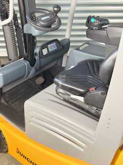 Elektro 4 Rad 2017  Jungheinrich 28076 (6)
