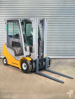 Treibgasstapler 2017  Jungheinrich TFG 316s Service Neu - 4,64m Hub - Nur 1.426 Std. - Vollkabine - VW Motor (1)