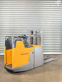 Wózek wysokiego podnoszenia 2019  Jungheinrich ERD 220 Service Neu - Batterie 80% - 2,01m Hub - 2t (2)