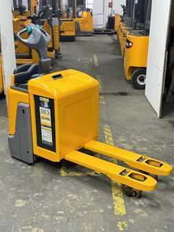 Wózki niskiego podnoszenia 2017  Jungheinrich ERE 120 Service Neu - Batterie 85% - Nur 4.125 Std. - 2t (1)