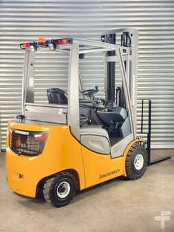 Carretilla elevadora diésel 2018  Jungheinrich DFG 320s Service Neu - 5m Hub - 2t -  VW Motor (4)