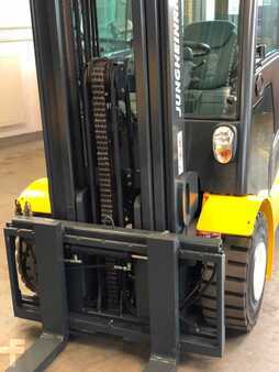 Carretilla elevadora diésel 2015  Jungheinrich DFG 435s Service Neu - 5m Hub - 3,5t - 6.144 Std. - Vollkabine (5)