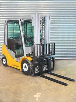 Carretilla elevadora diésel 2014  Jungheinrich DFG 425s Service Neu - 4,4m Hub - 2,5t - nur 2.280 Std. - Vollkabine (2)