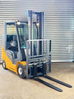 LPG VZV 2014  Jungheinrich TFG 320s Service Neu - 3,8m Hub - 2t - VW Motor (4)
