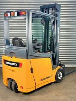 Carrelli elettrici 3 ruote 2011  Jungheinrich EFG 218k Service Neu - Batterie 85% - Nur 2.723 Std. - 6,5m Hub - 1,8t (4)