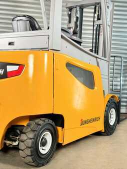 Elektryczne 4-kołowe 2015  Jungheinrich EFG 430ks Service Neu - Batterie 90% - 5m Hub - 3t -Nur 2.623 Std. (7)