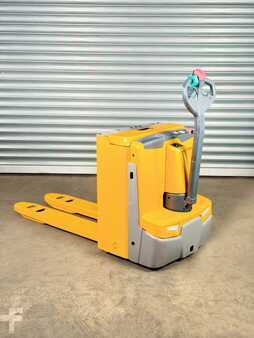 Niederhubwagen 2015  Jungheinrich EJE C20 Service Neu - Batterie 70% - 2t - Doppelstock (7)