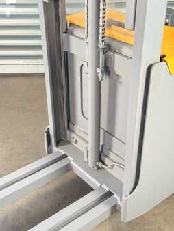 Hochhubwagen 2017  Jungheinrich EJD 220 EJD 220 - Service Neu - Triplex - Batterie 80% (4)