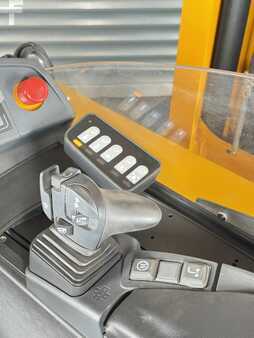 Vierwege-Schubmaststapler 2013  Jungheinrich ETV Q25 Vierwege - Service Neu - nur 2.000 Std. (10)
