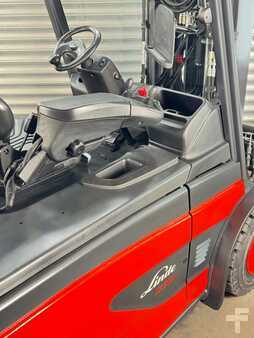 Elektro 4 Rad 2014  Linde E30L-01 Linde E30L - 7.46m Hub - Service Neu -Batterie Neu + Garantie (6)