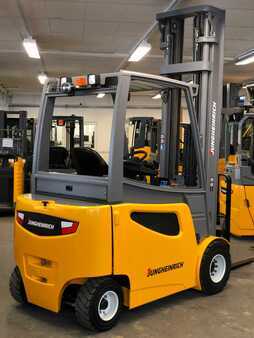 Elektro 4 Rad 2019  Jungheinrich EFG S30 EFG S30 - Service Neu - Batterie 85% - 7.500mm Hub (2)