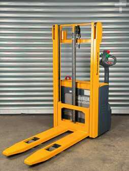 Apilador eléctrico 2012  Jungheinrich EJC 110 EJC 110 - Service Neu + Garantie - nur 890Std. (4)