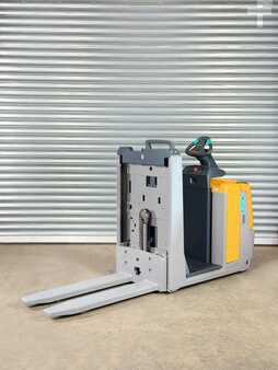 Vertikal-Kommissionierer 2019  Jungheinrich ECE 310HP ECE 310HP - Service Neu nur 3447 Std. Batterie 82% (4)