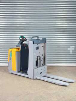 Vertikal-Kommissionierer 2020  Jungheinrich ECE 310HP ECE 310HP -Service Neu nur 1451 Std. Batterie 86% (5)