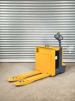 Lavtløftende truck 2008  Jungheinrich EJE 230 EJE 230 - Service Neu - 3.000KG - Batterie 80% (2)