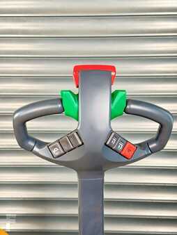 Lavtløftende truck 2008  Jungheinrich EJE 230 EJE 230 - Service Neu - 3.000KG - Batterie 80% (6)