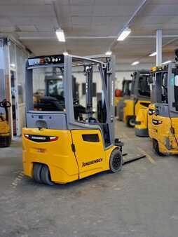 Carrelli elettrici 3 ruote 2017  Jungheinrich EFG 220 EFG 220 - Service Neu - Batterie 90% - nur 306 Std (2)