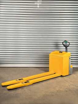 Nízkozdvižný vozík 2014  Jungheinrich EJE 120 EJE 120 - Service Neu - nur 1817 Std. Batterie 90% (1)