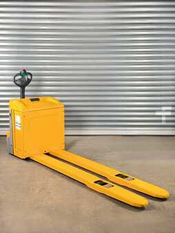 Nízkozdvižný vozík 2014  Jungheinrich EJE 120 EJE 120 - Service Neu - nur 1817 Std. Batterie 90% (3)