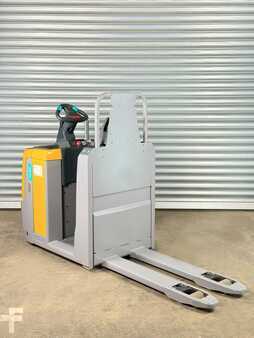 Pystysuora ordreplukker 2016  Jungheinrich ECE 220 ECE 220 - Service Neu - nur 2432 Std. - Garantie (3)