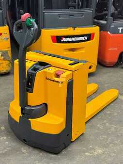 Nízkozdvižný vozík 2015  Jungheinrich EJE C20 EJE C20 - Service Neu - nur 2638 Std.-Batterie 85% (1)