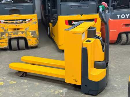 Nízkozdvižný vozík 2015  Jungheinrich EJE C20 EJE C20 - Service Neu - nur 2638 Std.-Batterie 85% (4)