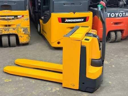 Nízkozdvižný vozík 2015  Jungheinrich EJE C20 EJE C20 - Service Neu - nur 2638 Std.-Batterie 85% (6)