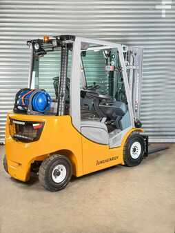 Gázüzemű targoncák 2016  Jungheinrich TFG 425s TFG 425s - Service Neu - Triplex - VW Motor (3)