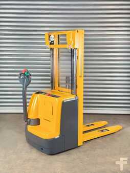 Stoccatori 2014  Jungheinrich EJC 112 EJC 112 - Service Neu - 3,2m Hub- Batterie 95% (1)