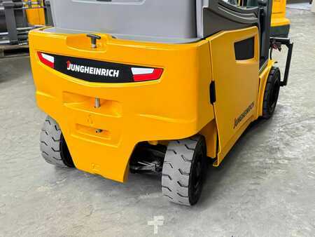 Elektromos 4 kerekű 2019  Jungheinrich EFG 320 EFG 320 - Service Neu - Batterie 90% - Garantie (3)