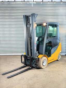 Gázüzemű targoncák 2012  Jungheinrich TFG 425s TFG 425s - Service Neu - 2.5t Triplex - Kabine (1)