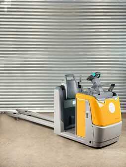 Függőleges komissiózó 2020  Jungheinrich ECE 225 ECE 225 - Service Neu + Garantie - Batteire 81% (2)