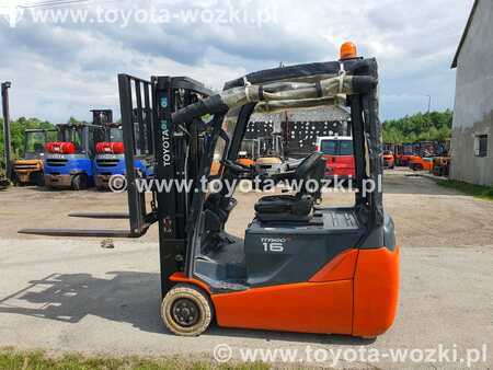 3-wiel elektrische heftrucks 2014  Toyota 8FBET16 (7)