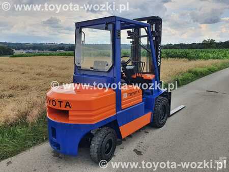 Dieselstapler 1995  Toyota 5FDF30 , 5FD30 (9)