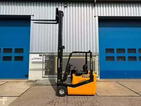 Electric - 3 wheels 1999  Jungheinrich EFG-DF-15 (3)