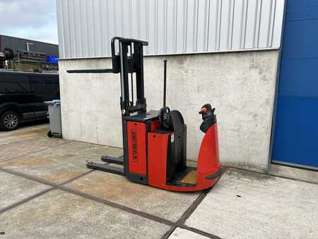 Stackers Stand-on 2000  Linde N20L (3)